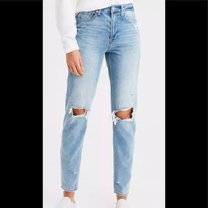 American Eagle Distressed Mom Jeans Size 8 Short